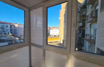 Pula – appartamento bilocale ristrutturato in centro, 72,83 m²