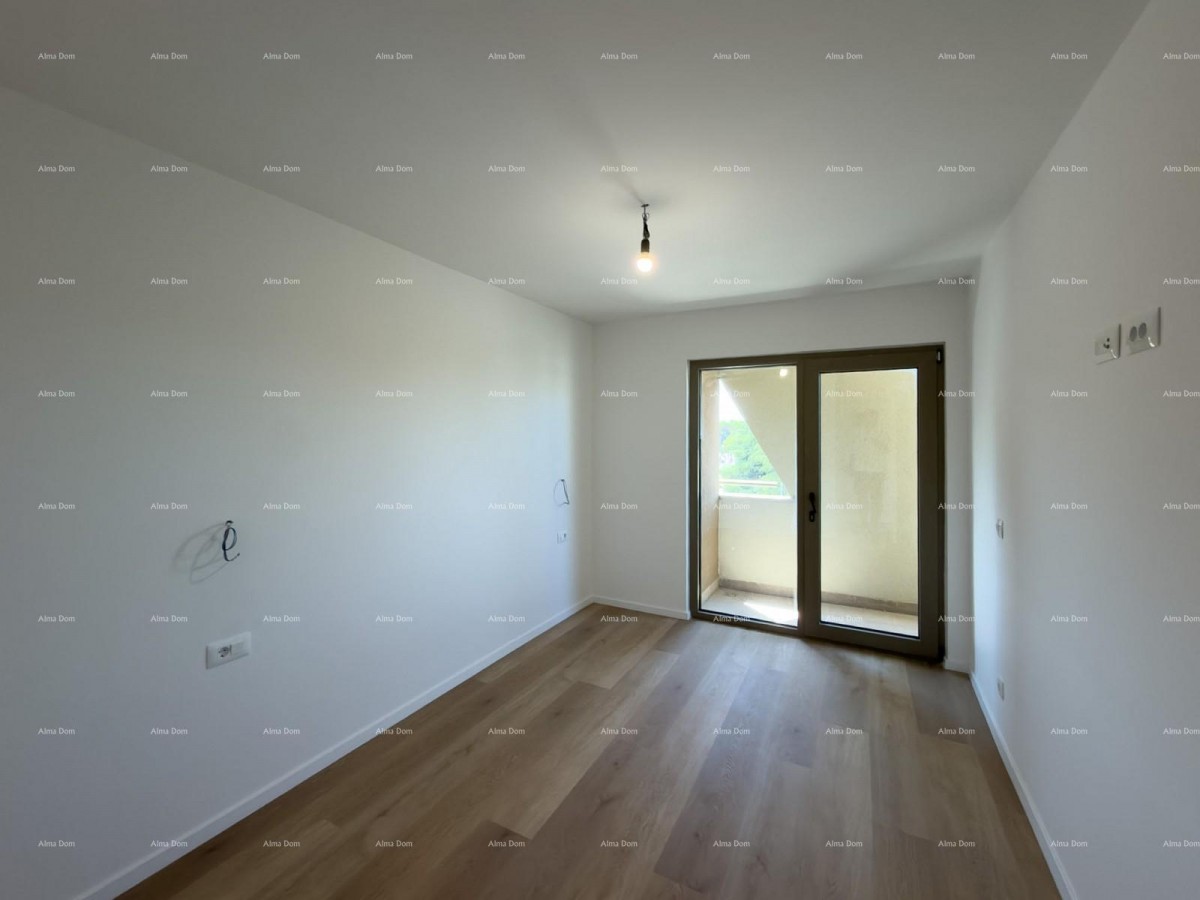 DVOETAŽNI APARTMA V CENTRU POREČA 12