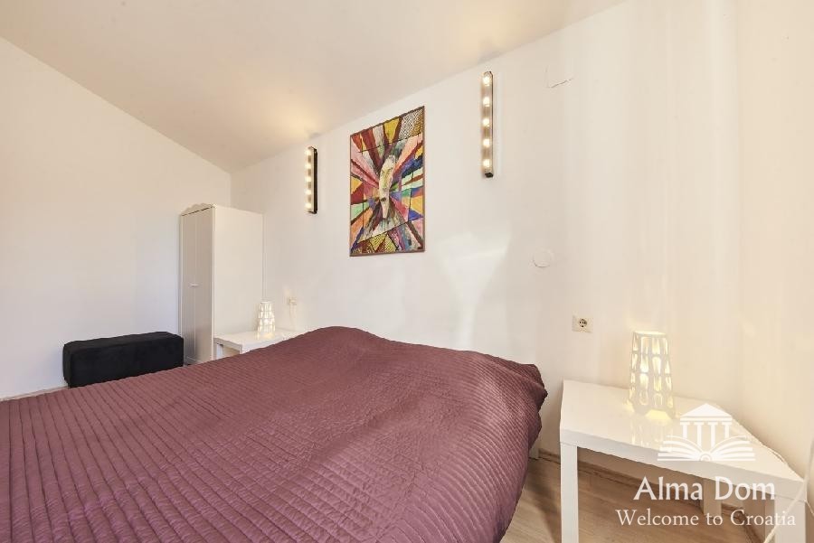 Hiša, blizu mesta Umag. 25