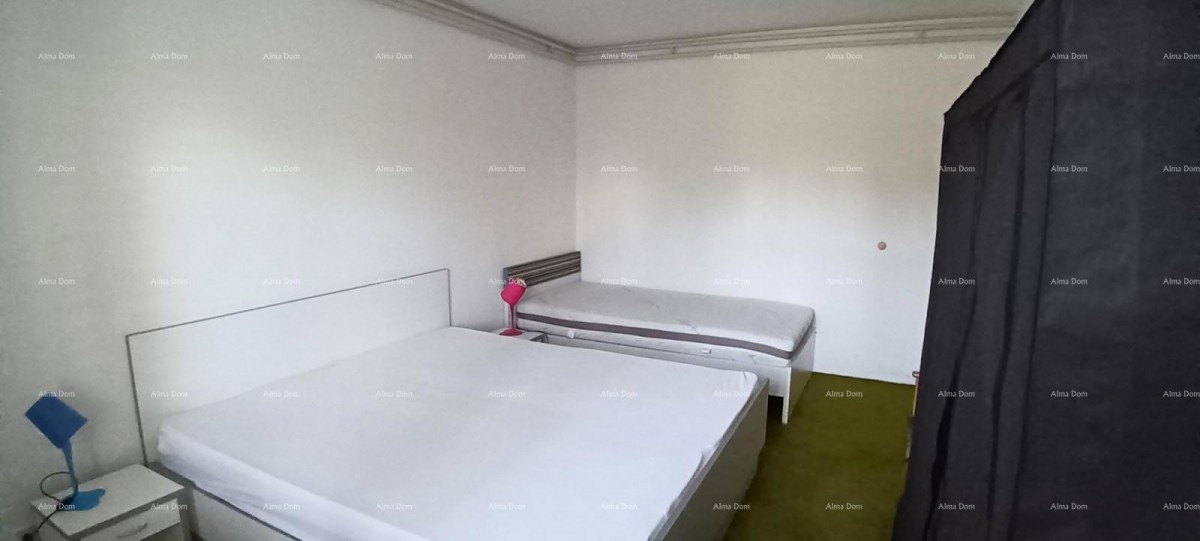 Poreč, Casa con appartamenti di 330m² con piscina 12