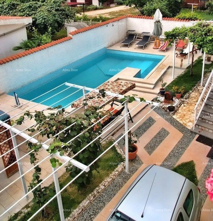 Samostojeća kuća u Valbandonu! 23