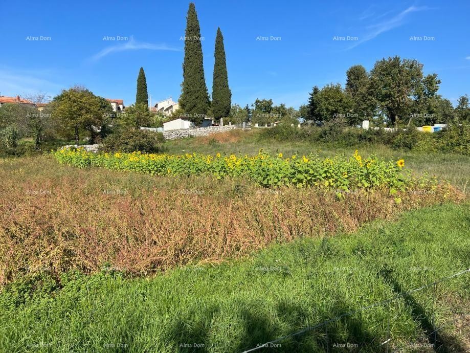 Građevinsko zemljište površine 1.089 m² Rakotule,  Karojba 2
