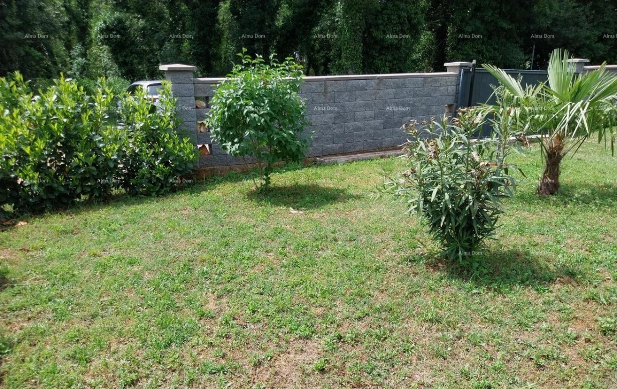 GRADBENI ZEMLJIŠČE 518 m², KRŠETE 4