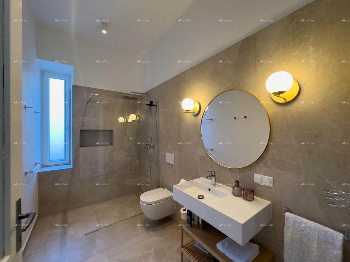 Prodajemo renoviran stan u centru Pule! 28