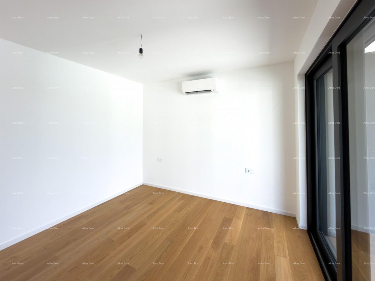 Современная вилла в 100 метрах от моря! 29