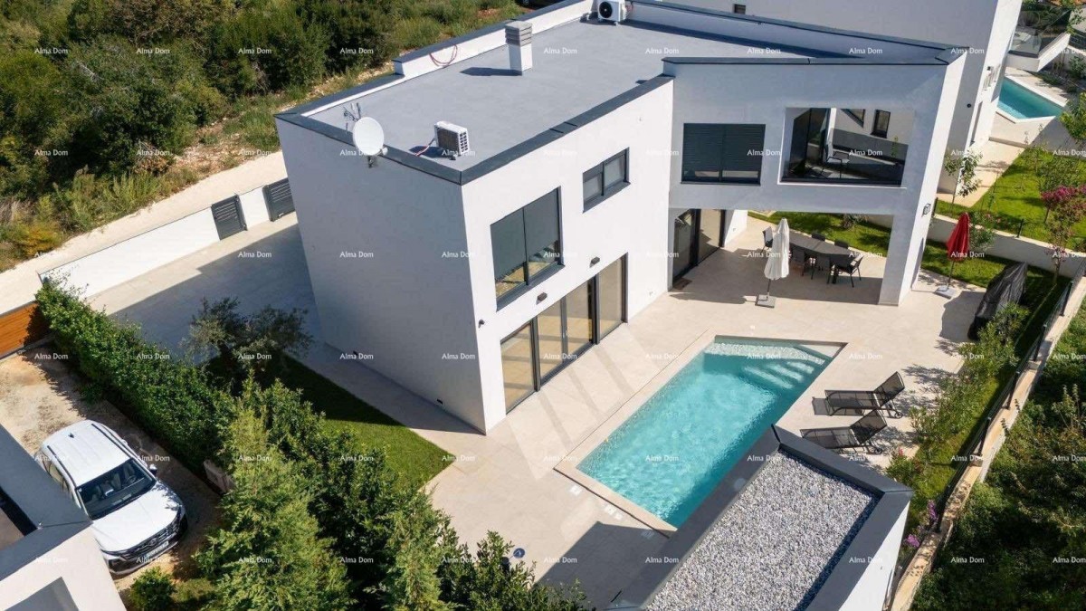 Savršena obiteljska kuća s bazenom u Banjolama, blizu plaže i prirode 9