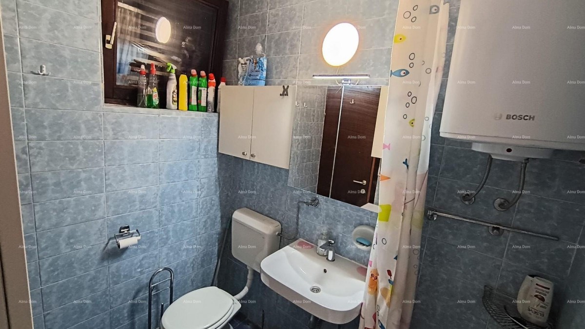 APPARTAMENTO ARREDATO CON BALCONE VICINO AL MARE – PAVIĆINI, DUGA UVALA 15