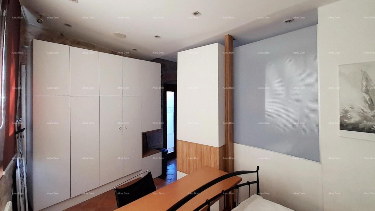 Funtana, Vendesi casa in pietra con vista mare 14