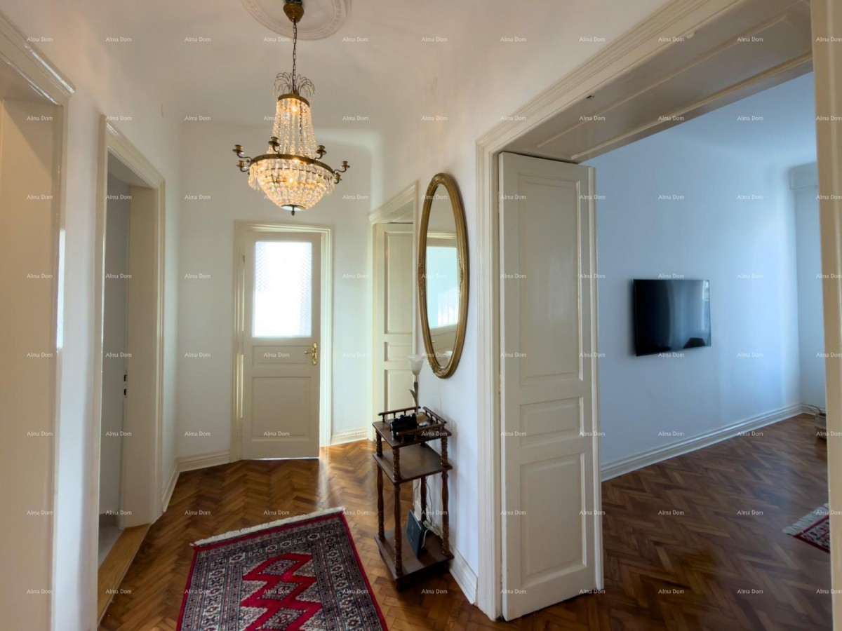 Ristrutturato appartamento nel centro di Pola! 3