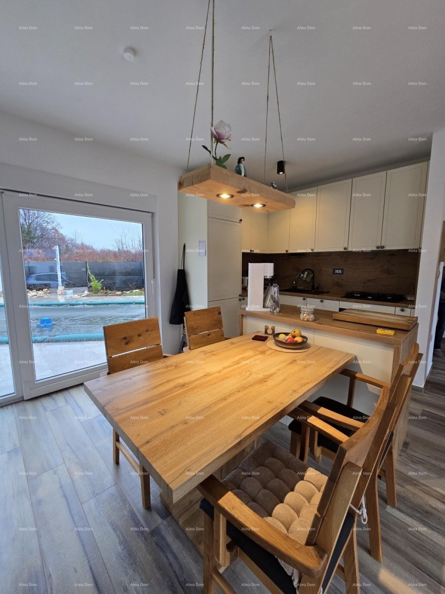 Самостоятельный одноэтажный дом с бассейном! 13