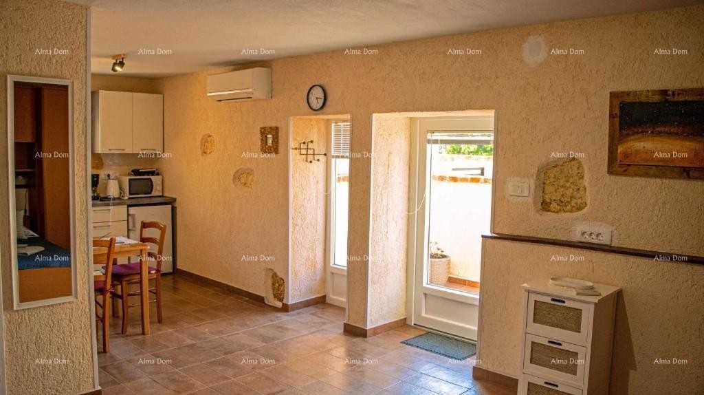 Sale - Two houses in an excellent location with a sea view - Medulin, Vinkuran! 9