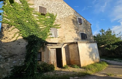 Istriana casa in pietra da ristrutturare