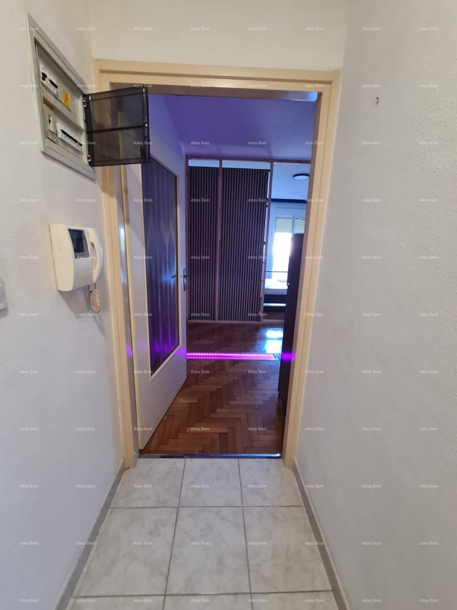Prodaje se stan na odličnoj lokaciji u Puli-Veruda, blizina mora! 21