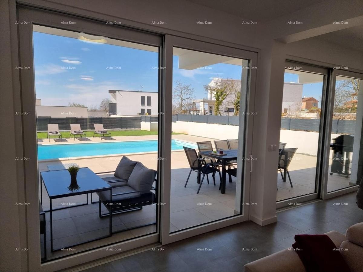 Luksuzna kuća s bazenom u srcu Istre. 15