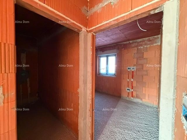 Продажа квартир в новом жилом проекте, Пула 22