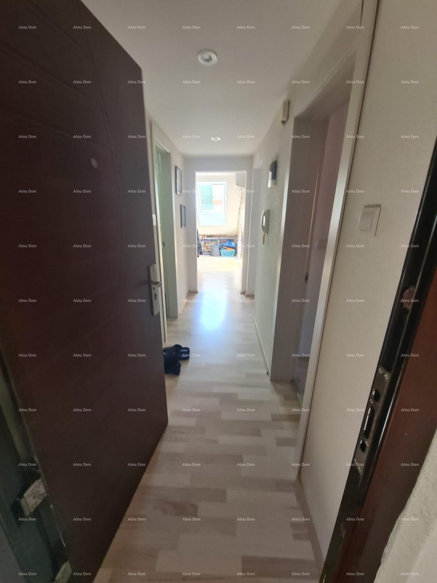 Prodajemo stan u centru Pule – 66 m² 17