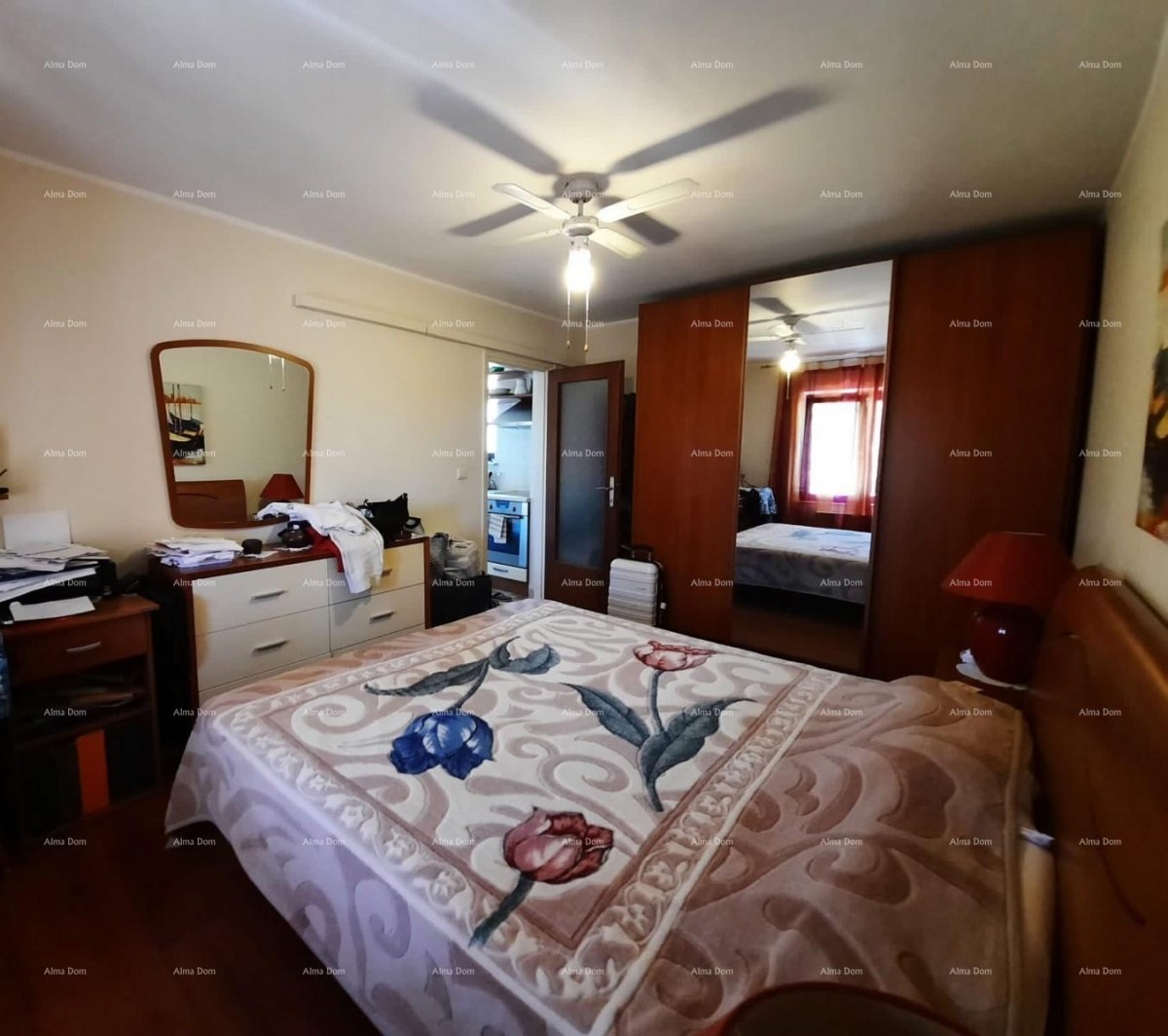 Prodaje se samostojeća kuća, 175 m2, Marčana 10