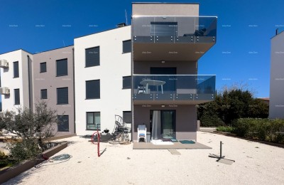 Prodajemo nov stan sa velikim vrtom u Medulinu!