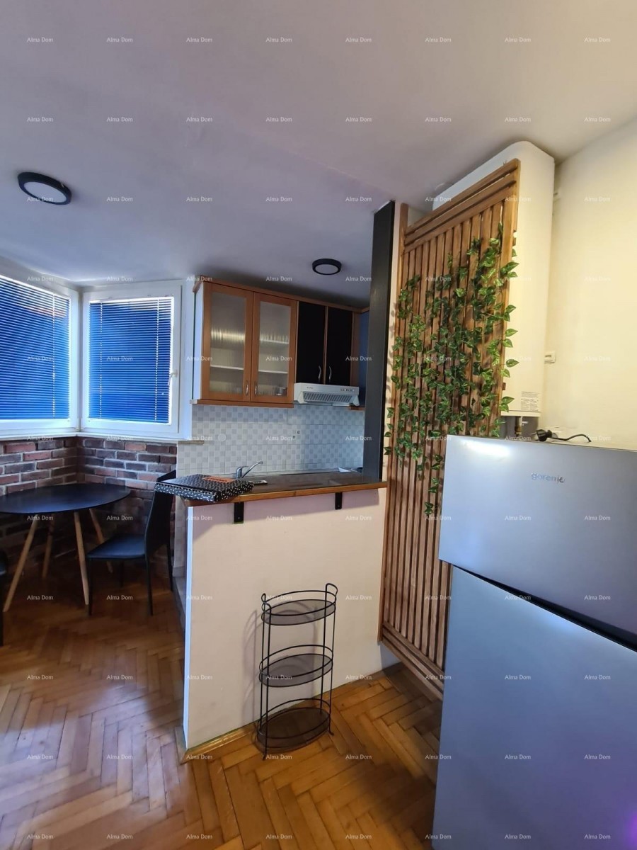 In vendita appartamento in ottima posizione a Pula-Veruda, vicinanza al mare! 13