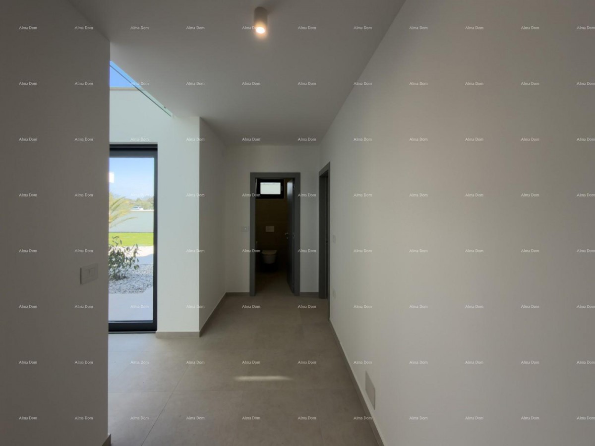 Современная вилла в 100 метрах от моря! 5