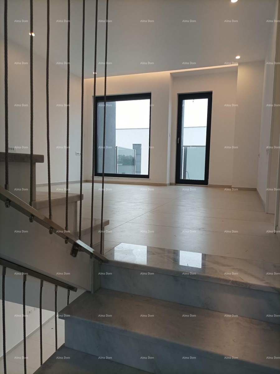 Moderní rekreační vila v uzavřeném komplexu s vilami na pobřeží moře. 16