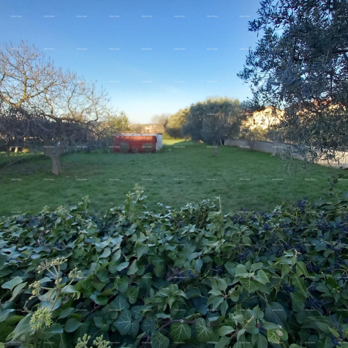 For Sale: Large Building Plot in Medulin – 1,895 m² 3