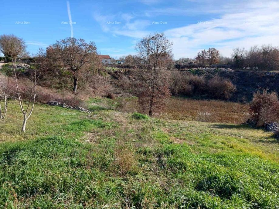 Prodaje se građevinsko zemljište 4375 m2, Kanfanar 4