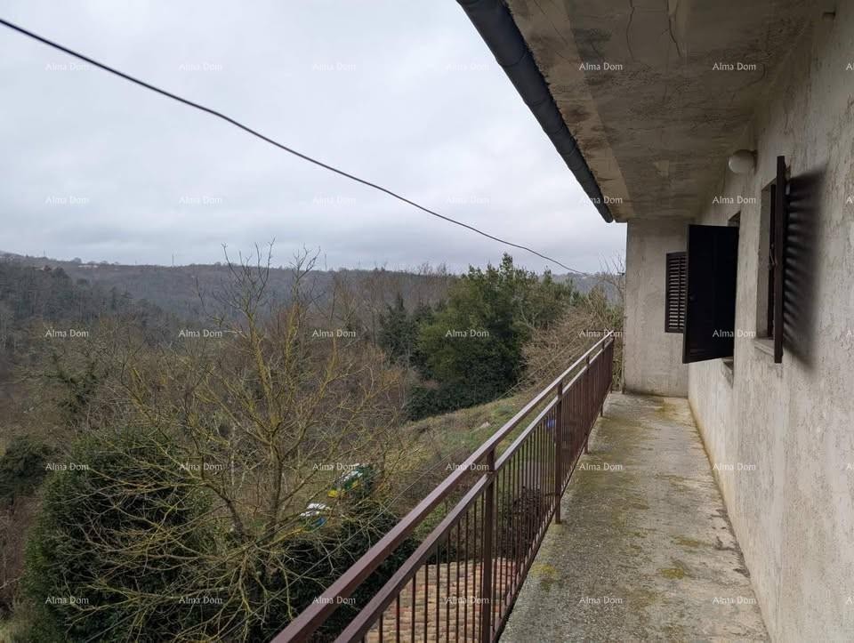 Prodaja samostojeće kuće s okućnicom i vrtom - Pazin 12