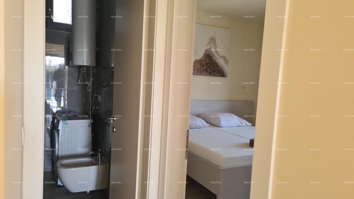 Modern apartment in block F, with two parking spaces and storage, near Umag! F2 22