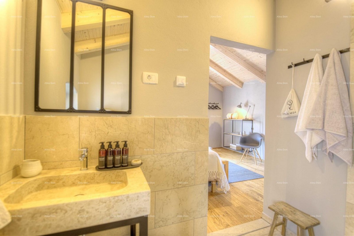 Vendiamo una bella casa in un villaggio idilliaco, nel cuore dell'Istria. 19