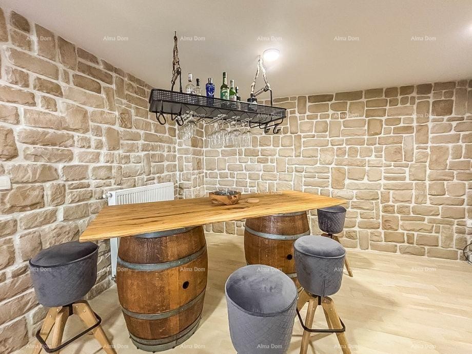 UMAG – Luxury villa with heated pool, just 120 m from the sea 15