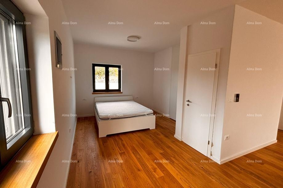 Prodaje se samostojeća moderna prizemna kuća, Bale! 9