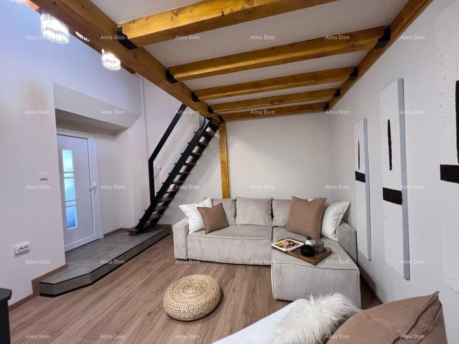 Two Renovated Istrian Stone Houses in Kanfanar 17