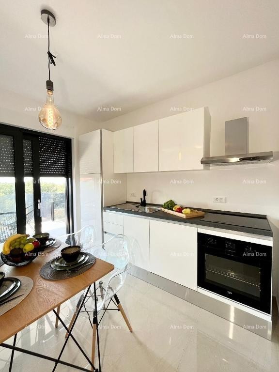 Moderna kuća s bazenom u Medulinu, idealna za obitelj ili investiciju! 10