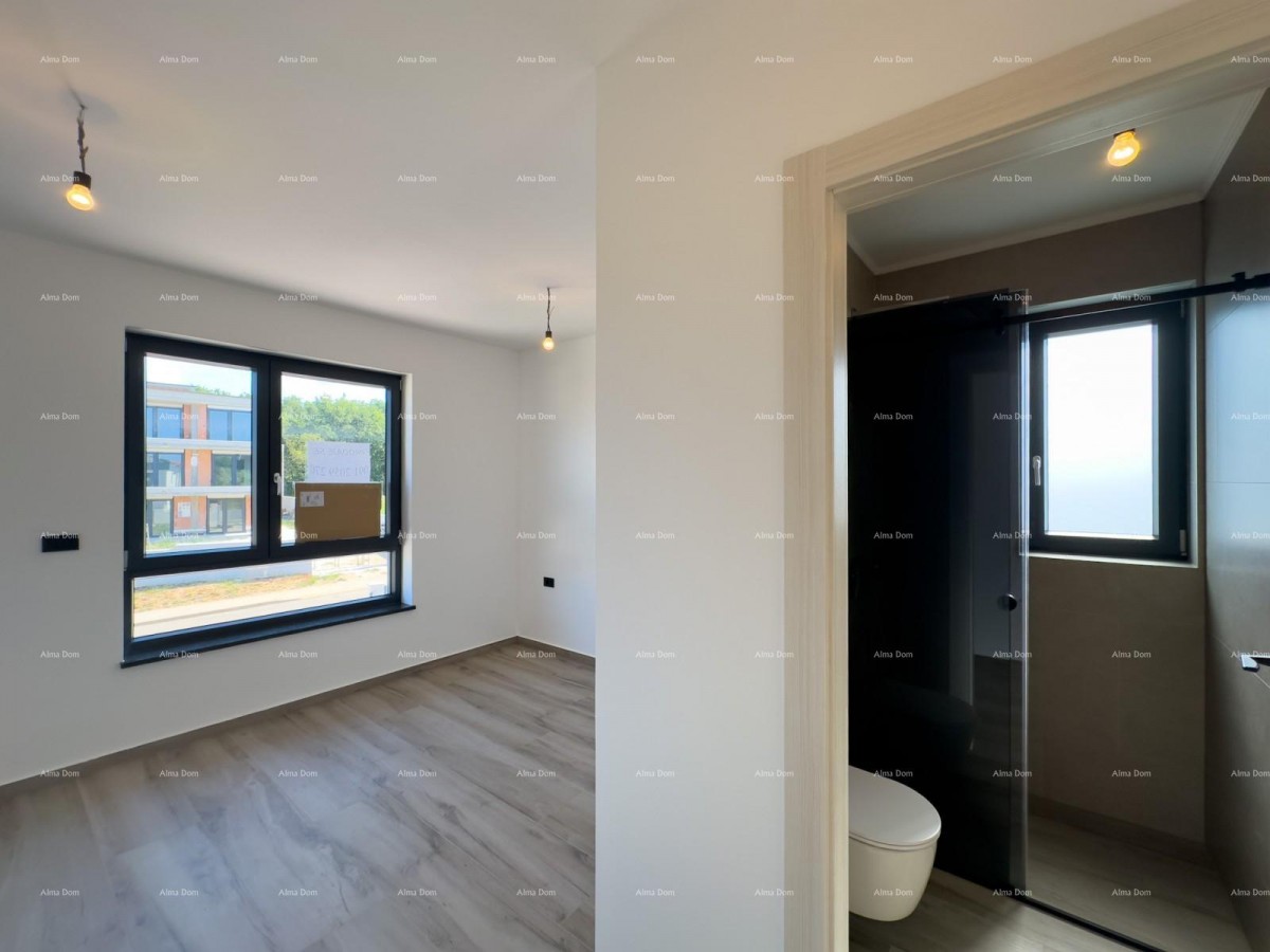 Vendiamo villa bifamiliare con piscina e garage 21