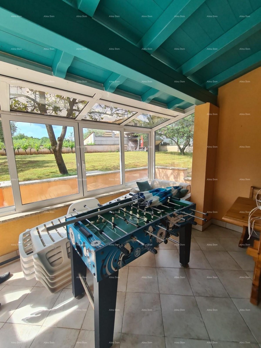 Kuća s bazenom i velikom okućnicom!  Blizina mjesta Marčane. 7