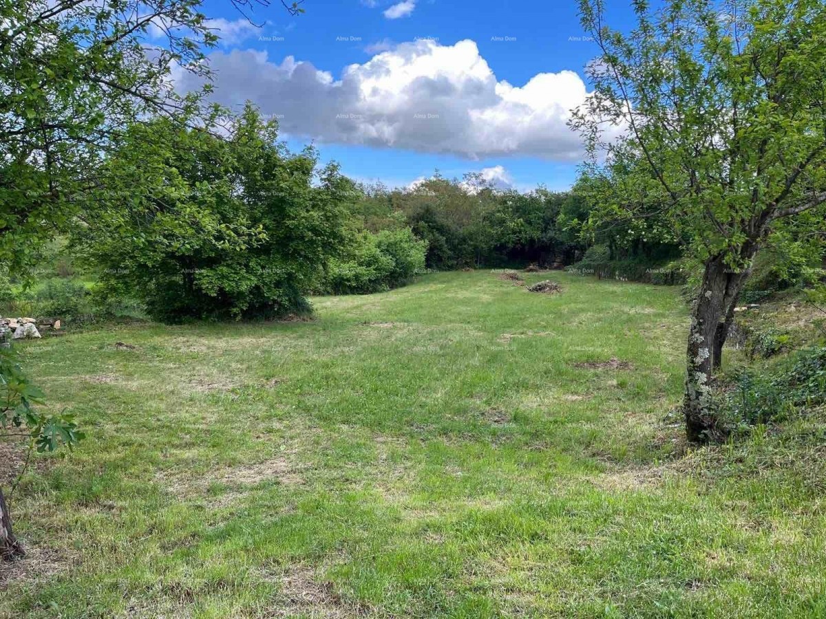 Prodaje se  građevinsko zemljište, 1137 m2,  Kanfanar 1