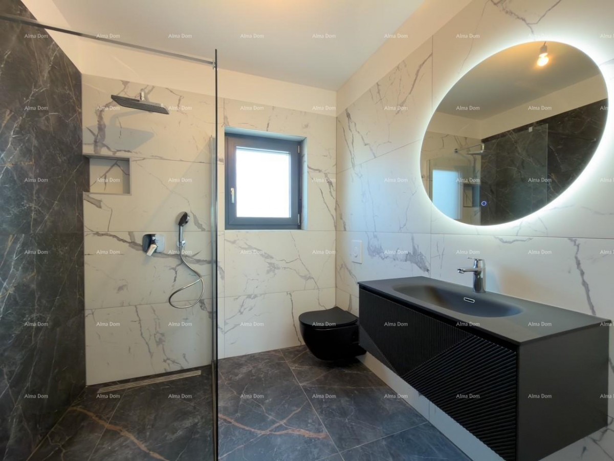 Новая постройка в отличном месте. 26