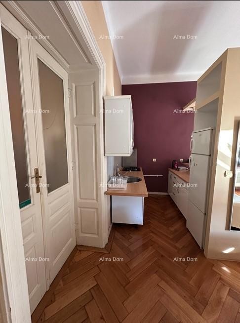 Pula – stan s 3 apartmanske jedinice! Centar. Zadarska ulica. 18