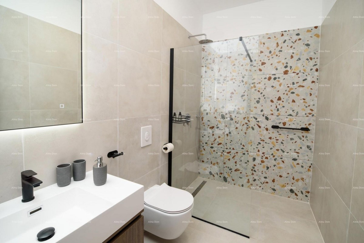 KANFANAR, MODERNA VILA PRIZEMNICA S BAZENOM – MIRNA LOKACIJA 14