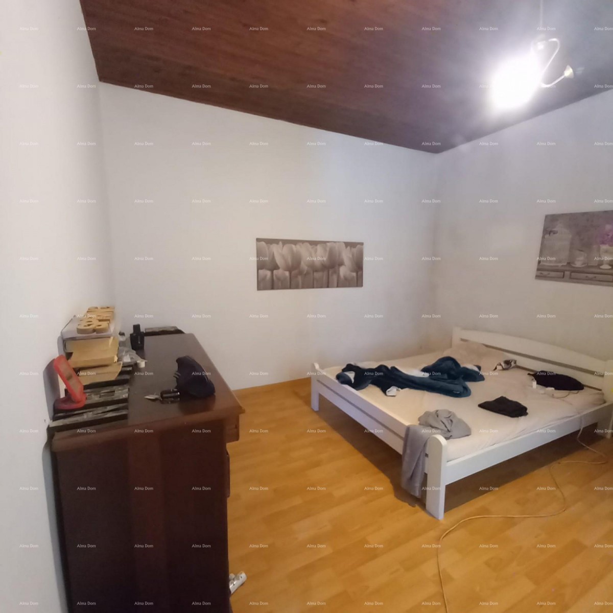 Pula! Prizemnica z velikim vrtom in teraso. 20