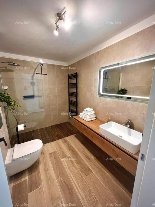 Prodaje se  lijepa i moderna kuća, Poreč 30