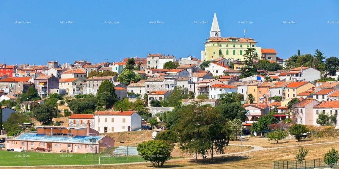 Vendiamo una casa in pietra nel centro di Brtonigle! 1