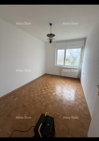 Hiša 155 m2 na prodajo – Pula 2