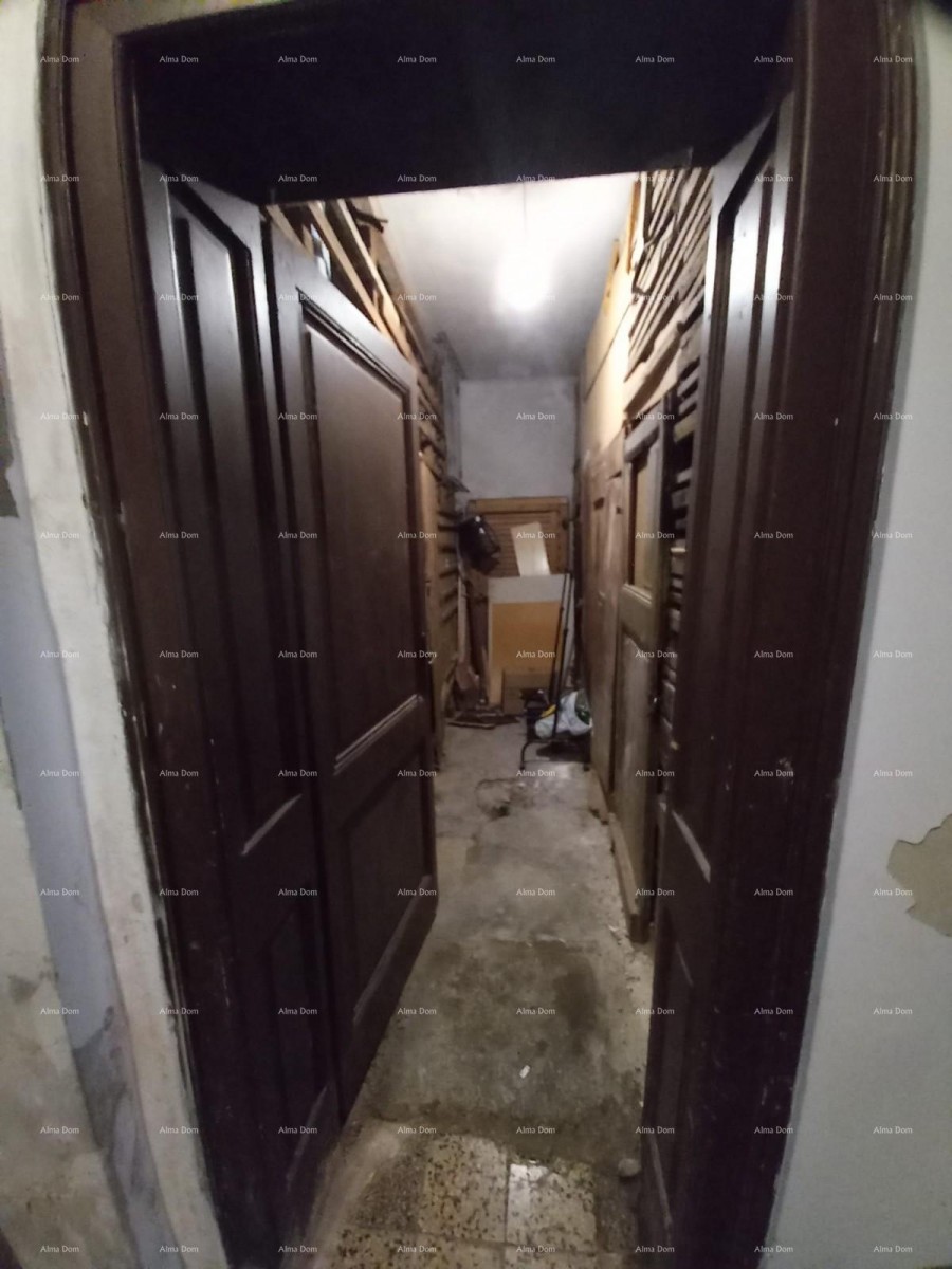 Apartment for sale in Pula, center!  Kaštel. 15