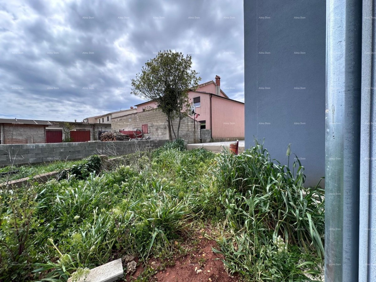 Prodajemo stan u novoj zgradi!  Šišan. 30