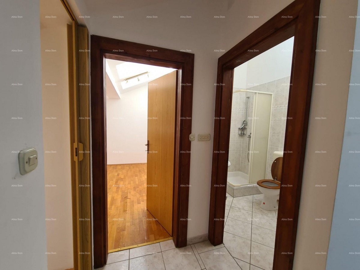 Odlična priložnost! Prodaja stanovanja na vrhunski lokaciji, Medulin! Pet minut lahke hoje do morja in plaž. Neposredna bližina kampa. 8