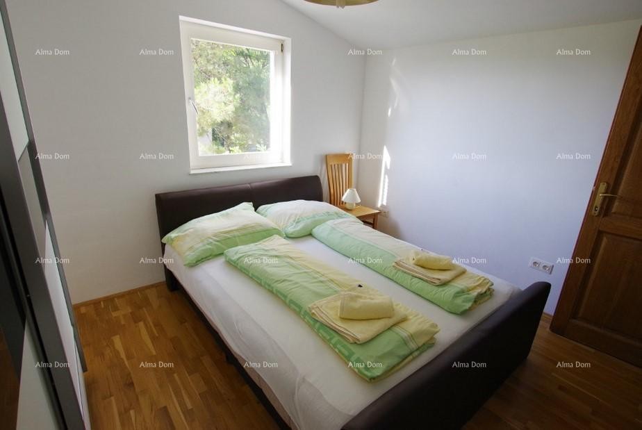 Labin, Casa con appartamenti, piscina e vista mare 10