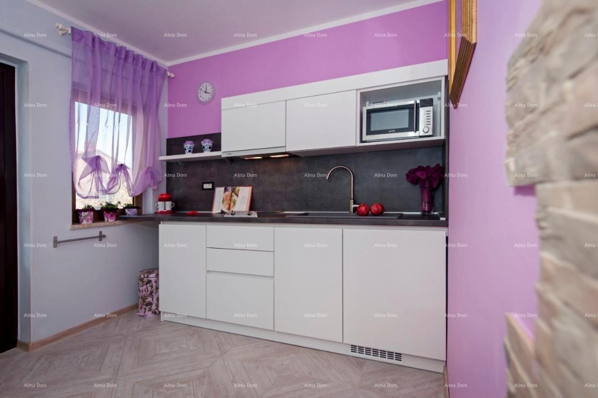 Prodajemo kuću, blizina uvale Cuve, s dodatnim objektima. 25