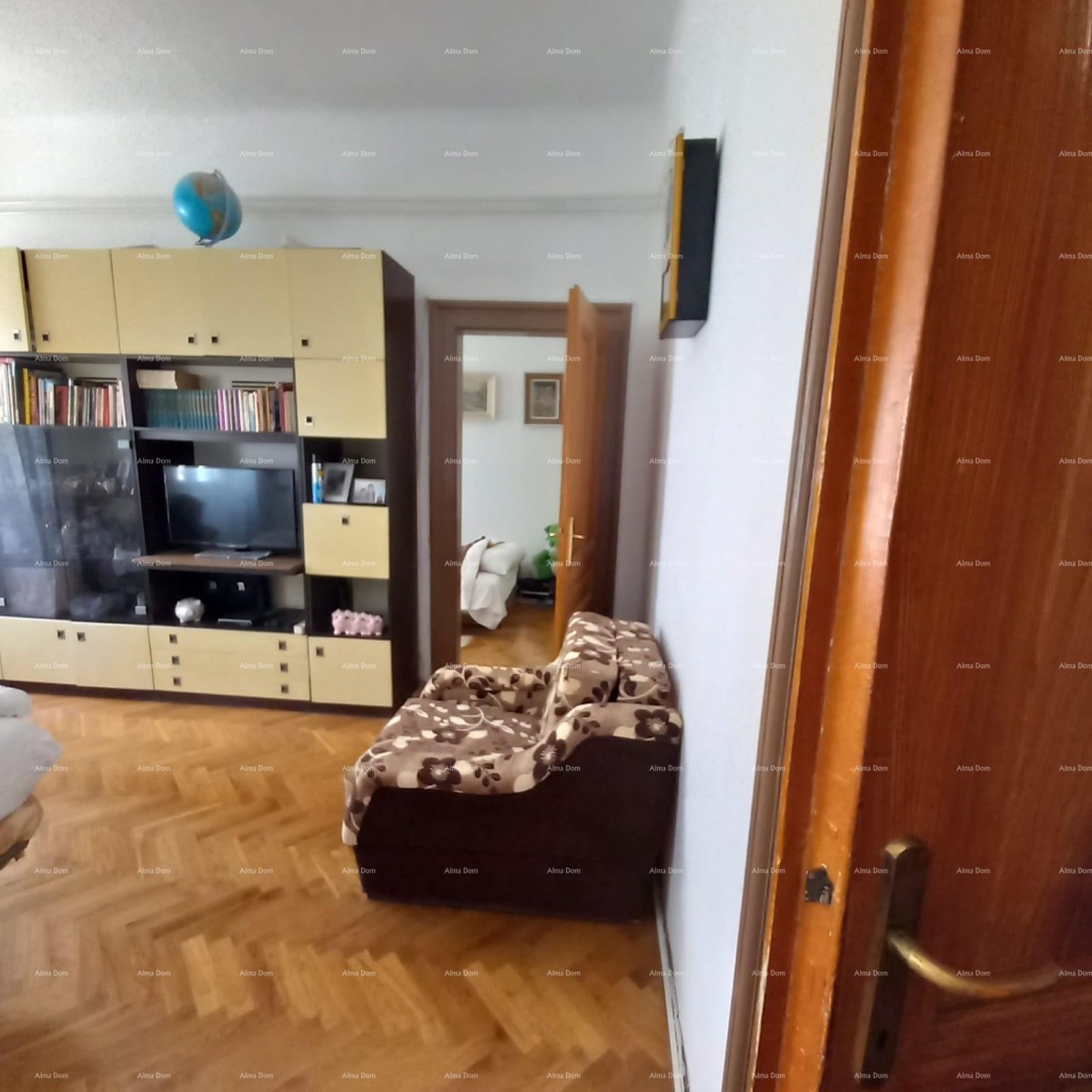 Продается квартира в центре Пулы! 7